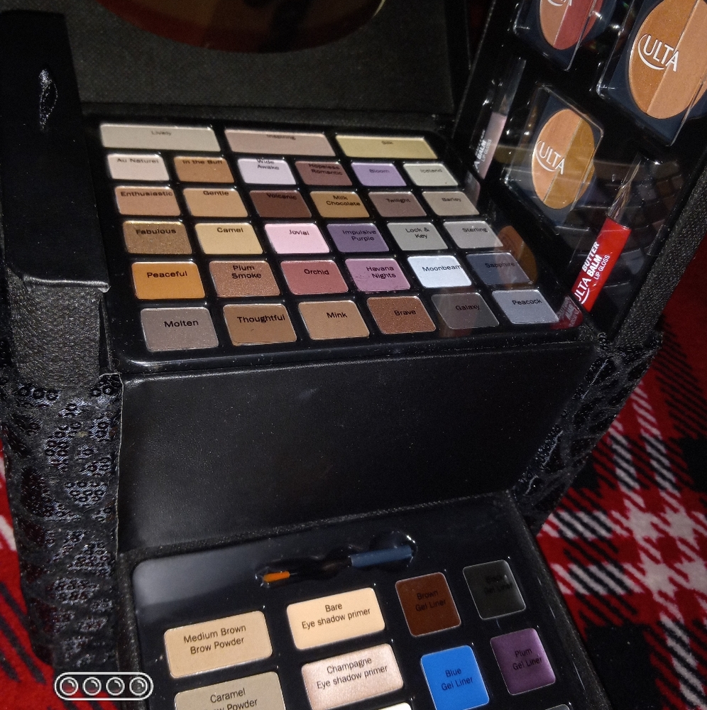 ULTA BE DISCOVERED MAKEUP COLLECTION